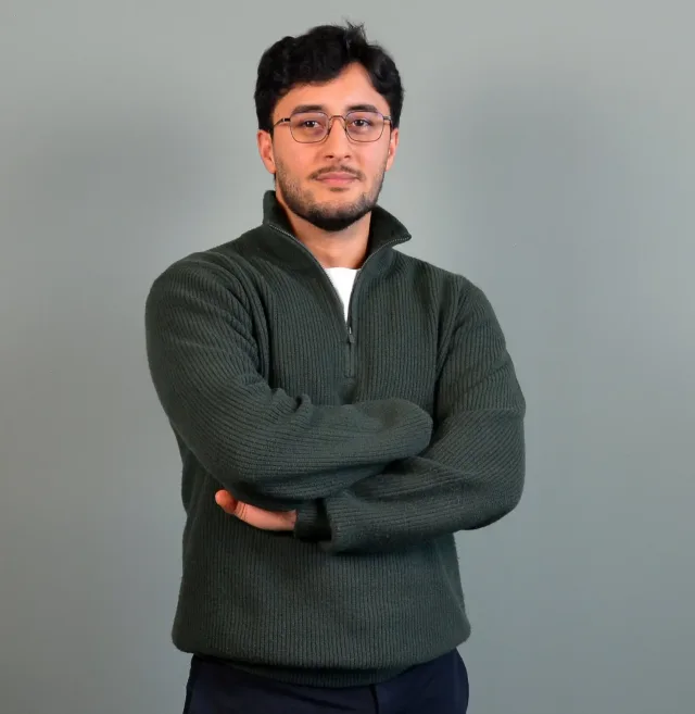 Portrait of Elyas Popal